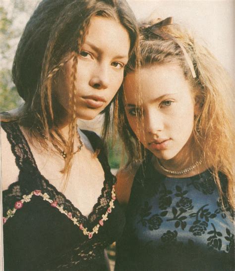 jessica biel feet|Jessica Biel and Scarlett Johansson, 1990s : r/OldSchoolCool